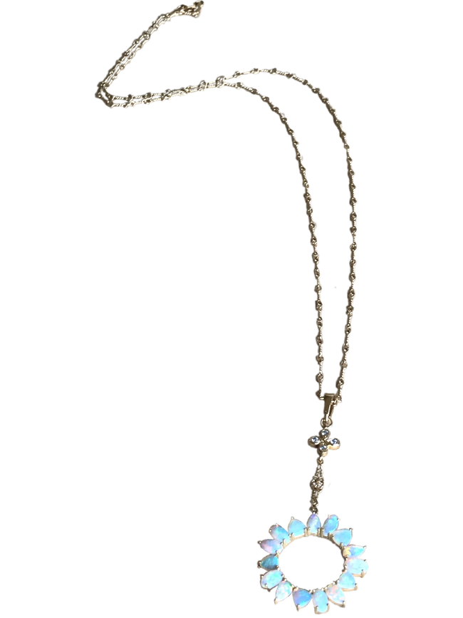 Breathtaking Opal pendant necklace set in 18k gold SOLD OUT