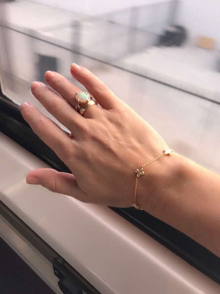 Oli and Tess diamond flower bracelet in 18k gold
